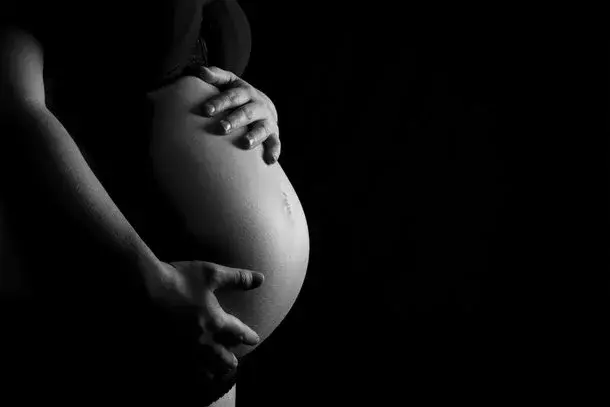 Główne zdjęcie - Co to jest stan przedrzucawkowy i rzucawka ciążowa?