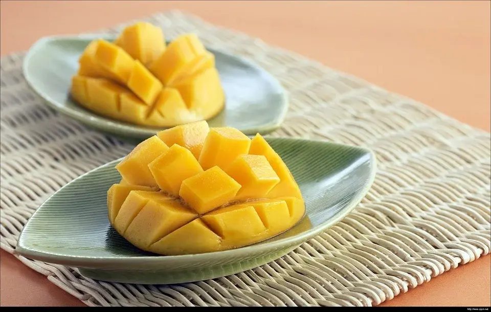 Przepis na makaron z mango i kurczakiem