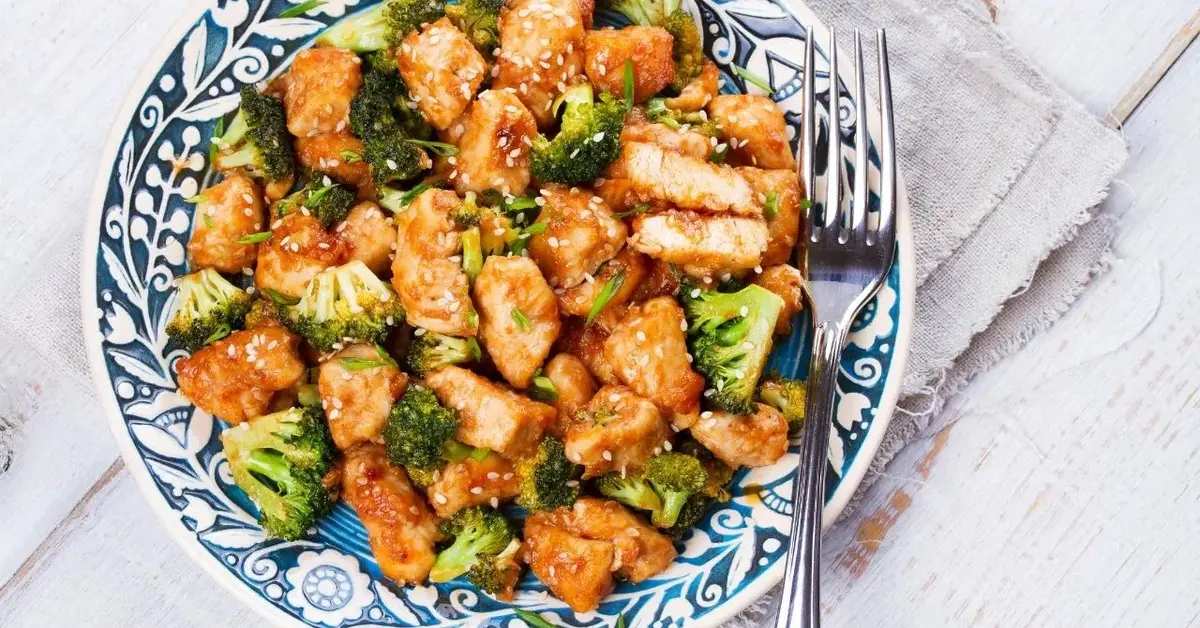 Główne zdjęcie - Pomysł na lunchbox: orientalny kurczak z brokułami po chińsku