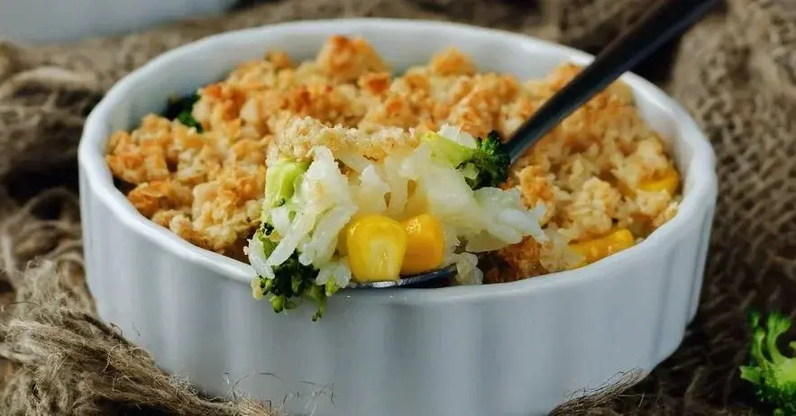 Główne zdjęcie - #Wege zapiekanka ryżowa z brokułami. Oto przepis na lunchbox
