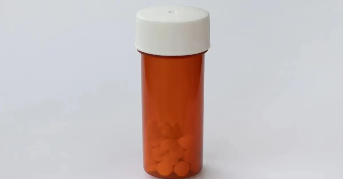 Kodeina w pojemniczku na leki 