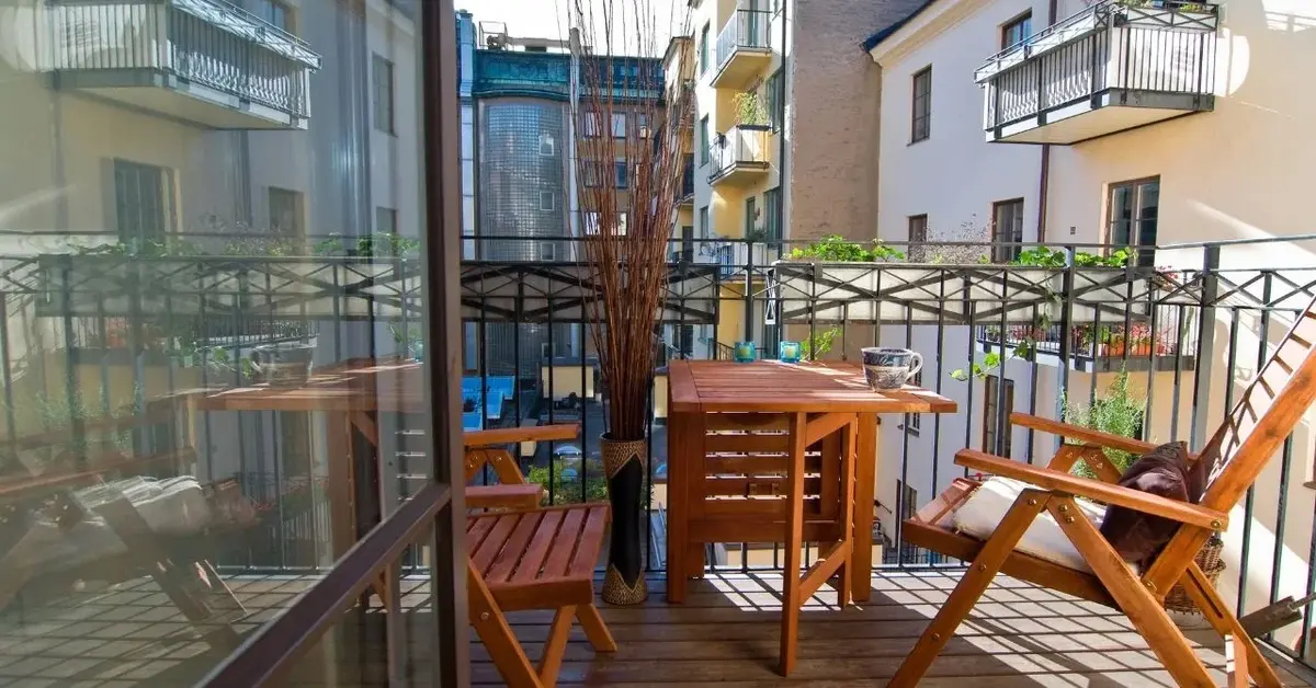 Balkon w bloku  i meble ogrodowe