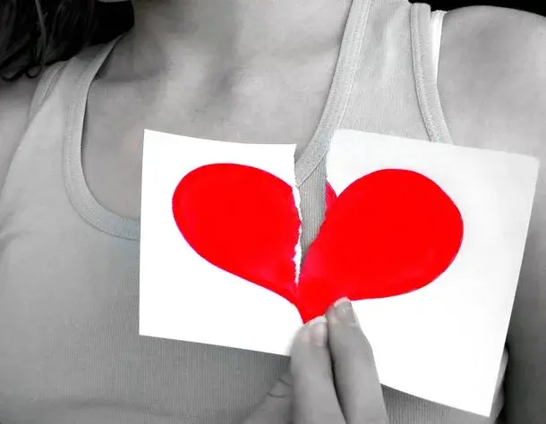 Jak wyleczyć złamane serce? – czyli jak poradzić sobie z cierpieniem po rozstaniu