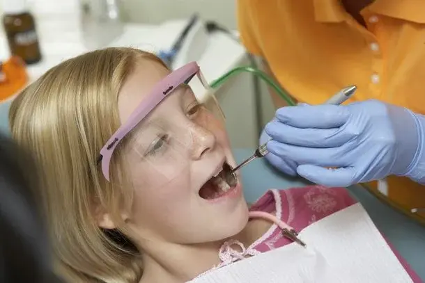 Główne zdjęcie - Jak oswoić dziecko z dentystą? (kiedy na pierwszą wizytę)