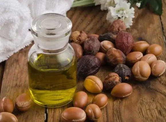 Olej arganowy - numer 1 w pielęgnowaniu naszej urody i zdrowia
