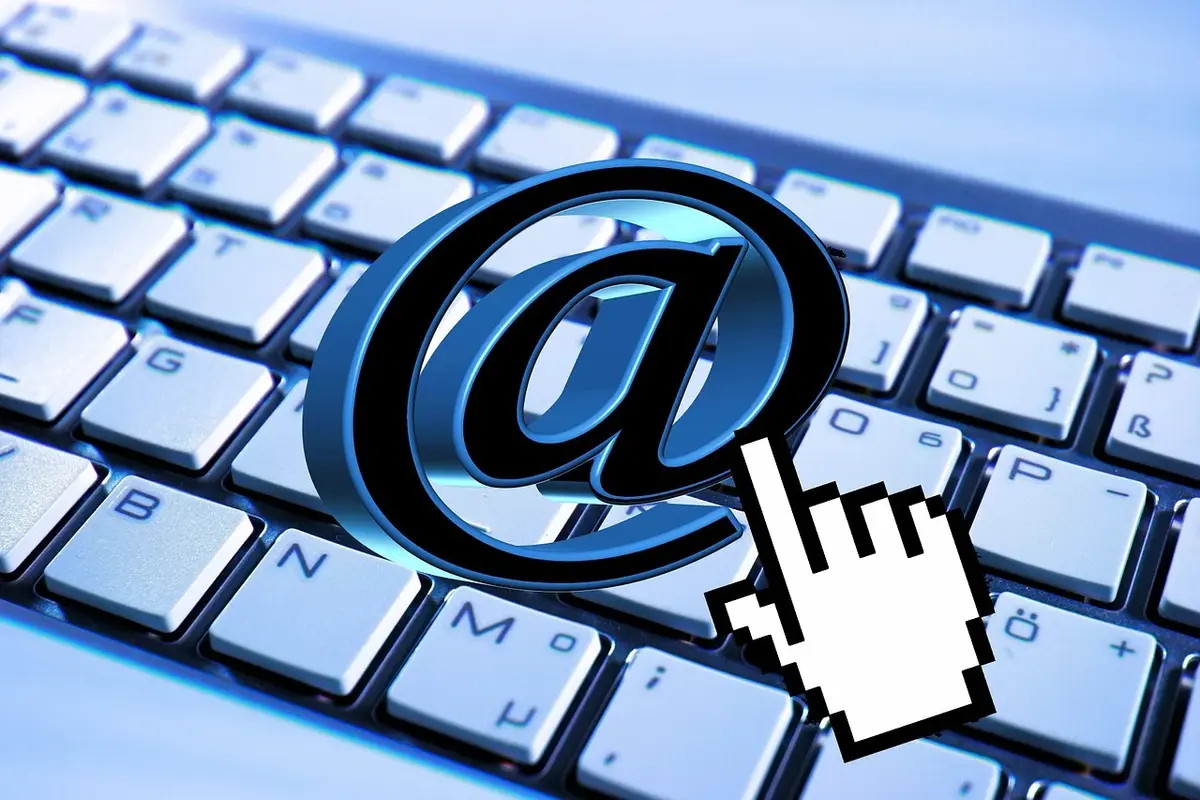 Fałszywe maile – na co uważać?