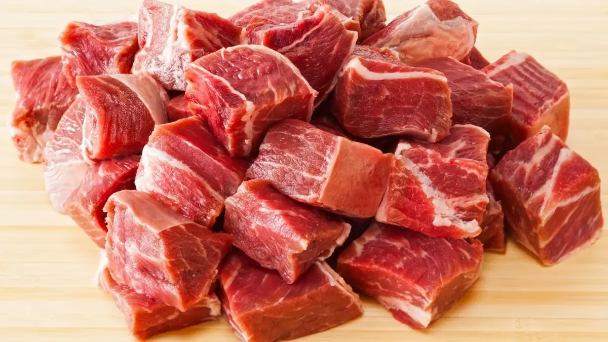 mięso wołowe na zupę gulaszową