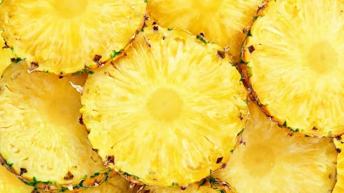 Ananas do sałatki.