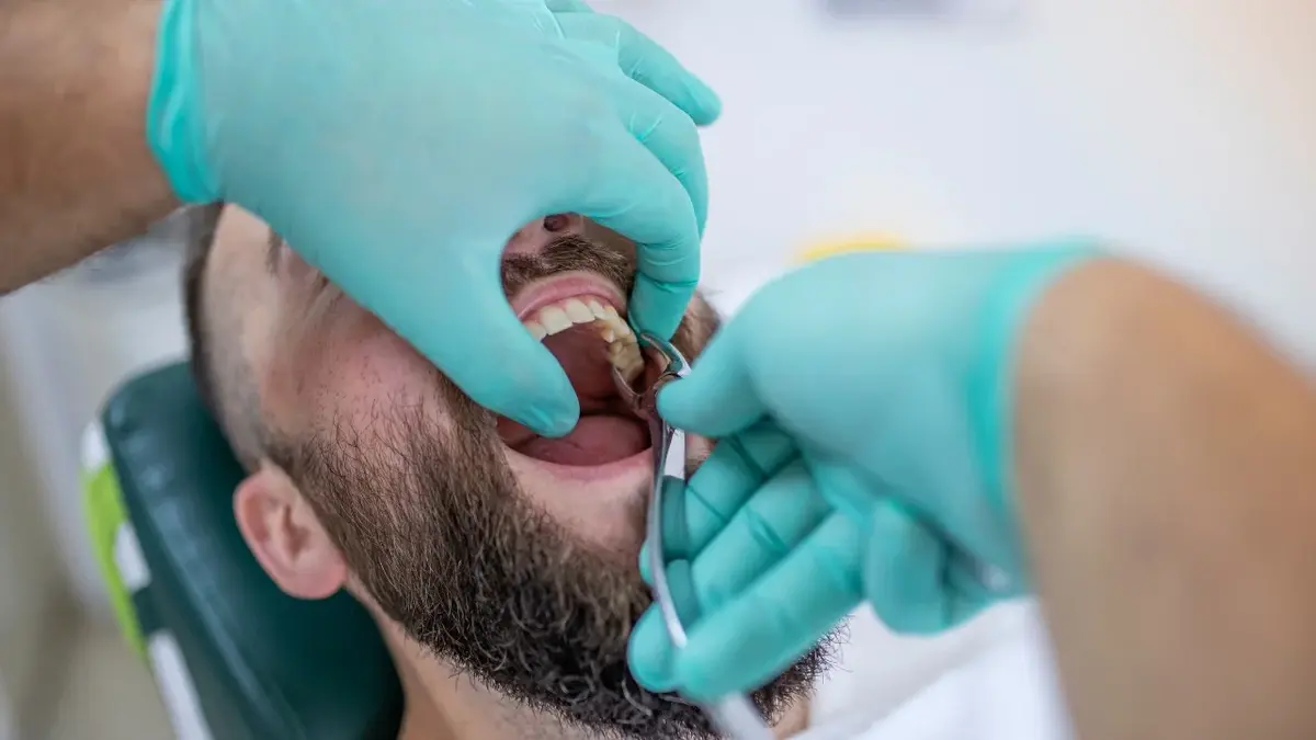 wyrywanie zęba dentysta