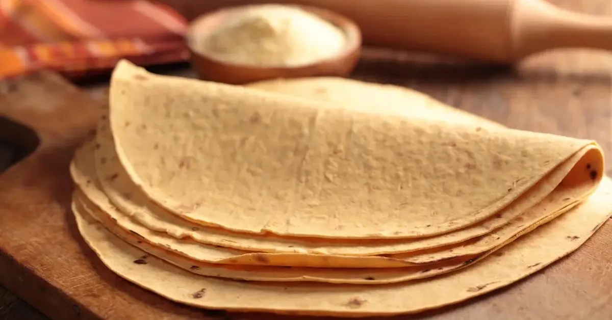 Placki tortilli ułożone na sobie