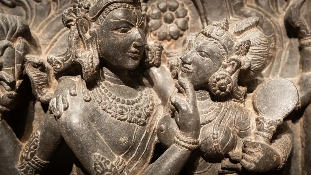 Płaskożeźba przedstawiająca hinduskich bogów