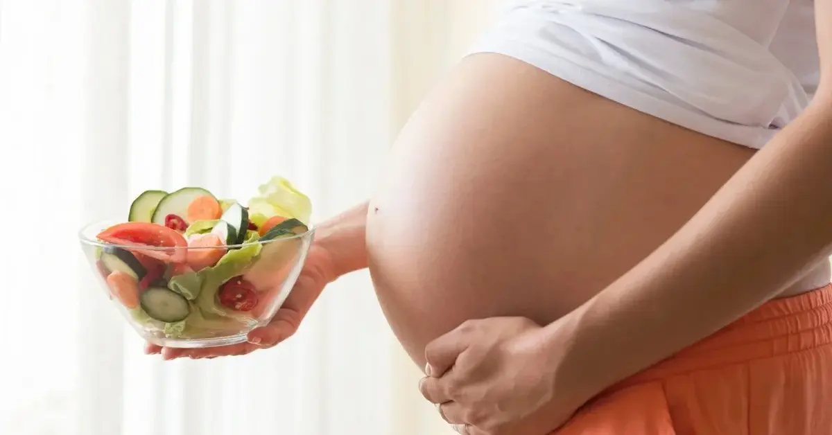 Główne zdjęcie - Żelazo w ciąży - jakie są konsekwencje niedoboru dla matki i dziecka?