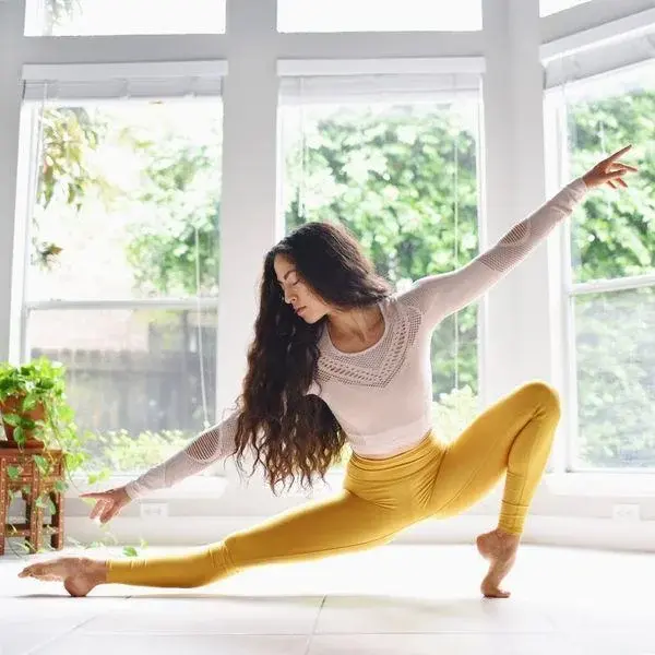 Joga dla początkujących: Jak ćwiczyć jogę w domu?