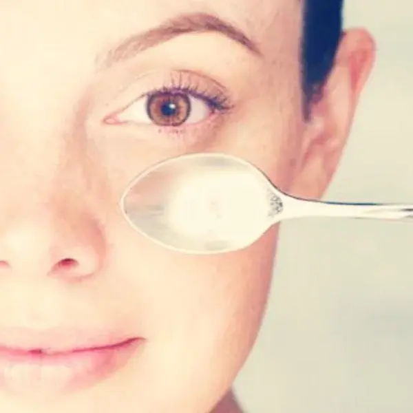 Domowe sposoby na zmarszczki i cienie pod oczami: Naturalne maseczki pod oczy
