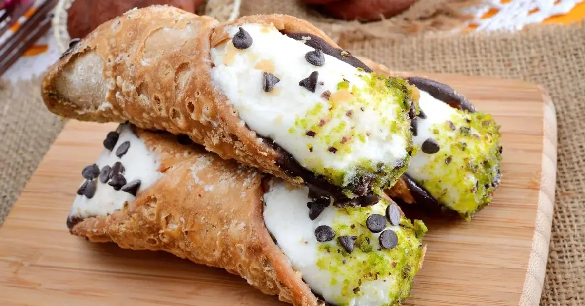 Główne zdjęcie - Chrupiące cannoli z Sycylii. Obłędny krem z pistacjami
