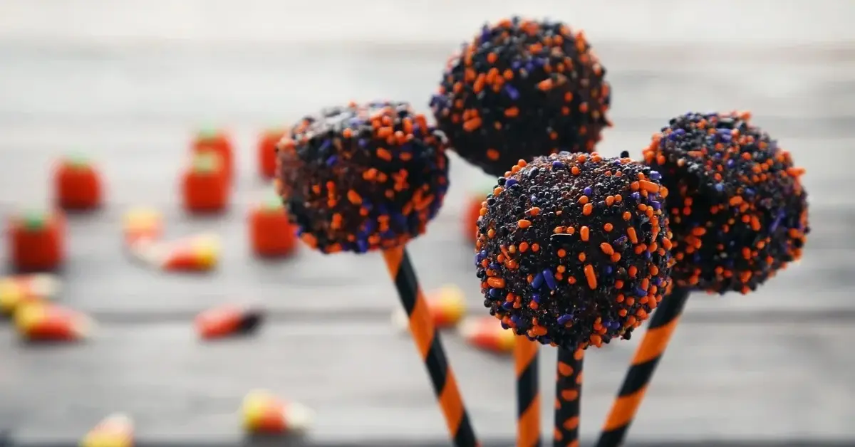 Główne zdjęcie - Cake pops - przepis na kreatywne przekąski