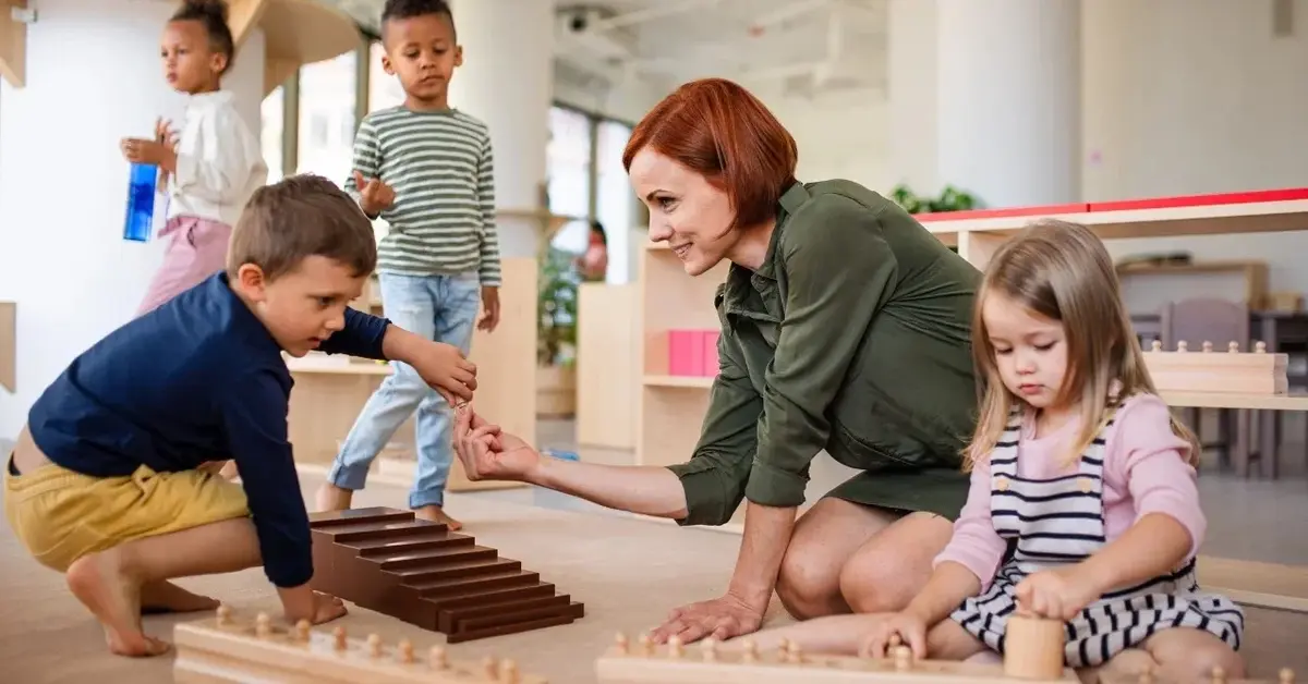 Główne zdjęcie - Przedszkole Montessori: Czy to dobry wybór?