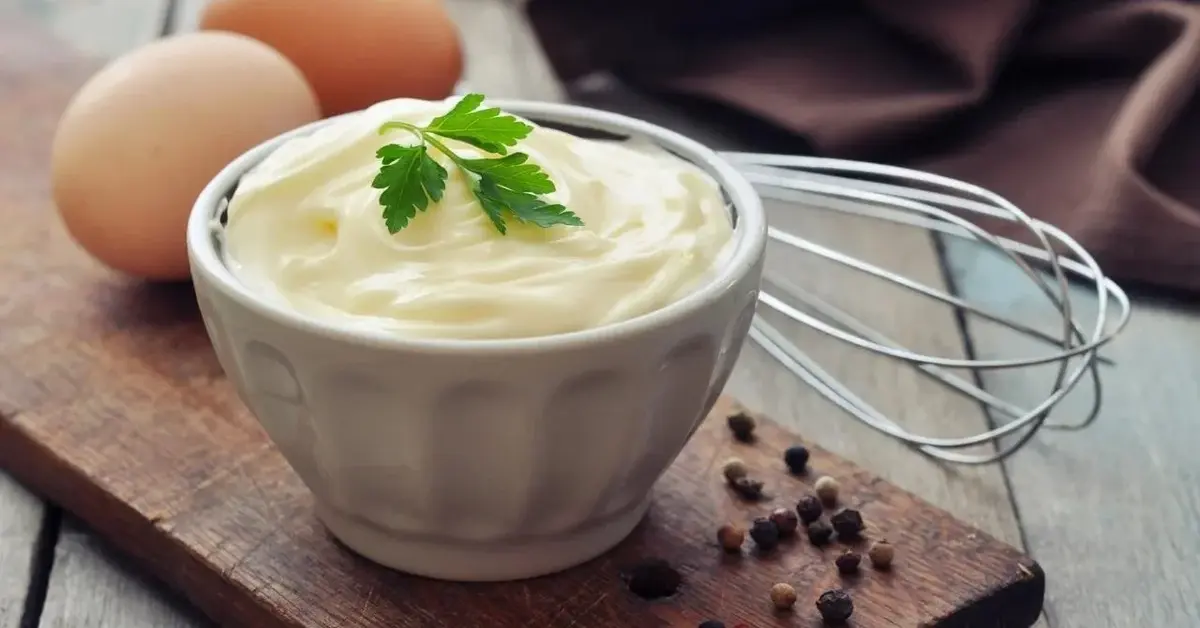 Główne zdjęcie - Ten majonez jest obłędny. Zrób jak nasze babcie i dodaj do niego ten konkretny produkt!