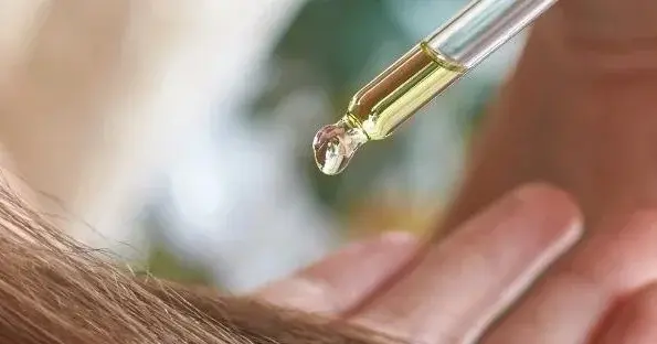 Główne zdjęcie - Zły cholesterol? Ten olejek może być lekarstwem!