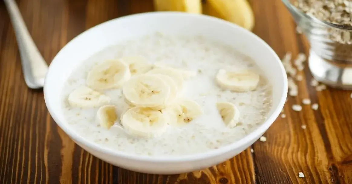 Główne zdjęcie - Ekspresowa owsianka bananowa. Na dobry początek dnia!