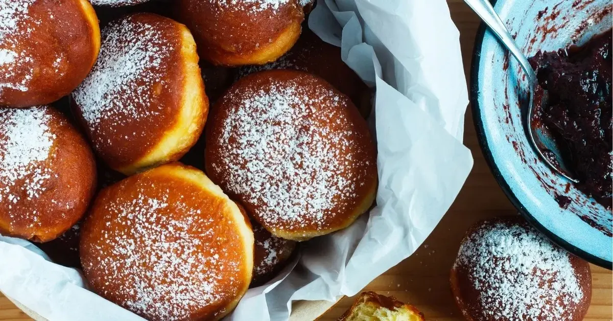 Główne zdjęcie - Pączki babci - tradycyjny przepis