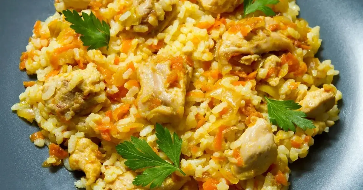 Główne zdjęcie - Klasyczne risotto z kurczakiem i warzywami – odkryj tajniki włoskiej kuchni!
