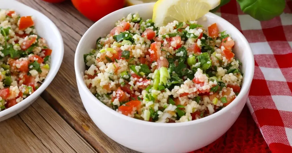 Główne zdjęcie - Tabbouleh - zdrowa sałatka dla wegetarian