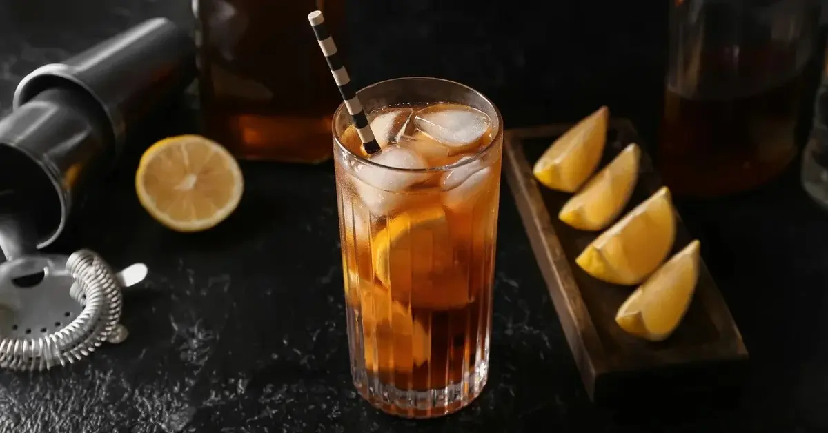 Główne zdjęcie - Long Island Ice Tea: Mocny i orzeźwiający!