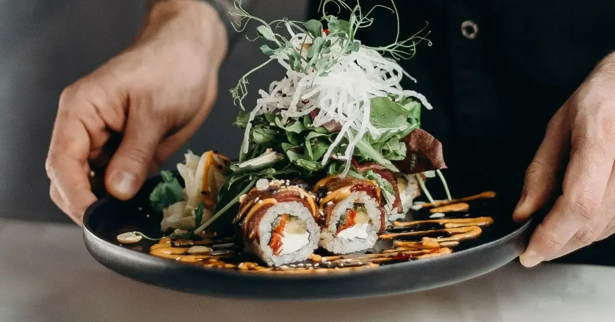 Główne zdjęcie - Fakty i mity o sushi. Tego na pewno nie wiedziałaś o kuchni japońskiej! 