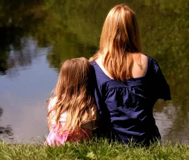 Jak być lepszą mamą i najlepszą przyjaciółką swojej córki?