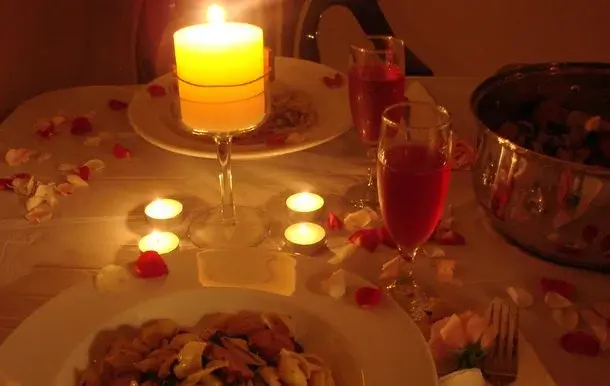 Jakie menu zaserwować na romantyczną kolację we dwoje w walentynki?