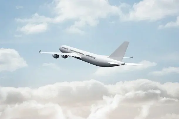 Główne zdjęcie - Czy w ciązy można latać samolotem?