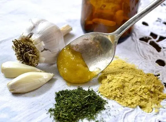 Naturalne antybiotyki z Twojej kuchni