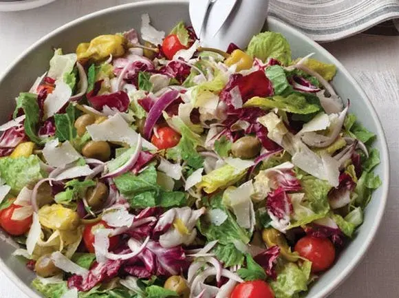 Przepisy na proste sałatki na Święta