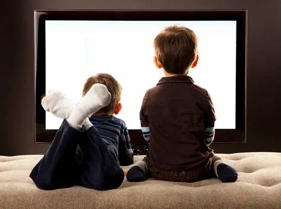 Główne zdjęcie - Oglądanie TV przez dziecko - zapoznaj się z problemem