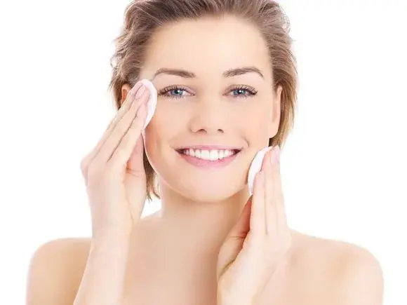 Jeśli chcesz być długo młoda – wyrzuć z diety te produkty!