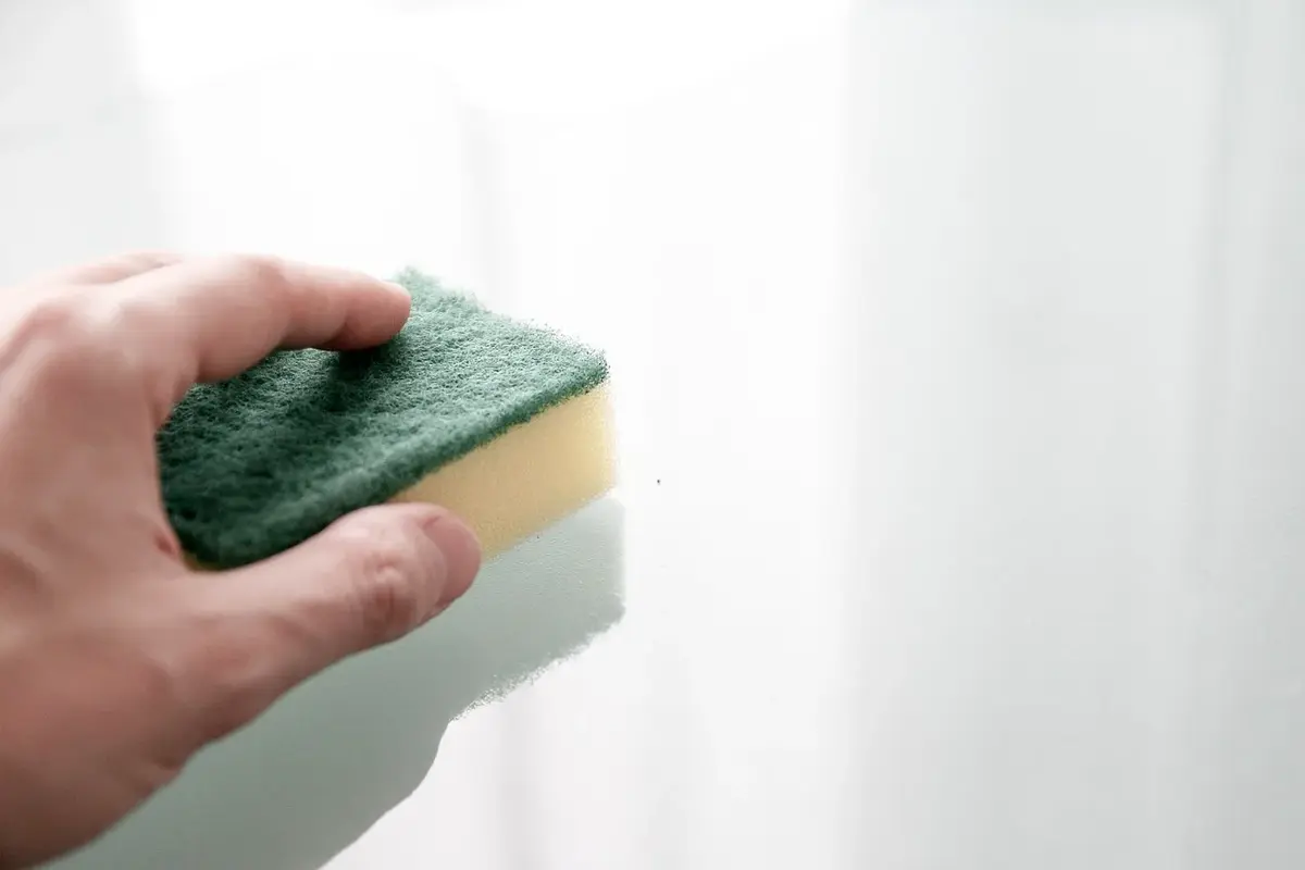 3 nietypowe sposoby użycia płynu do mycia okien