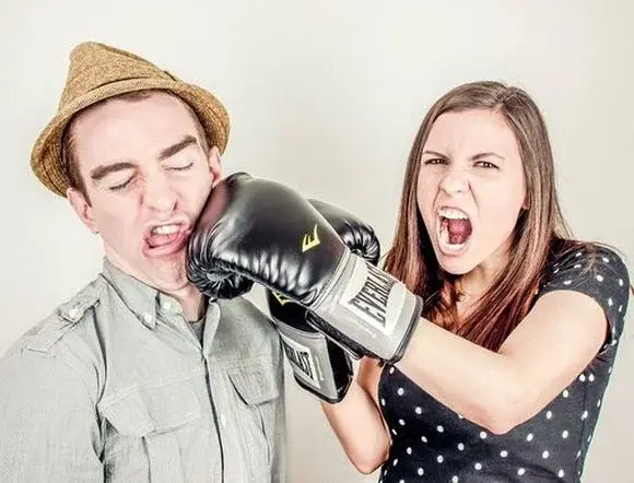 Jak pokonać kryzys w związku?