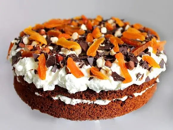 Przepisy na proste i smaczne ciasta, które oczarują Twoich gości!