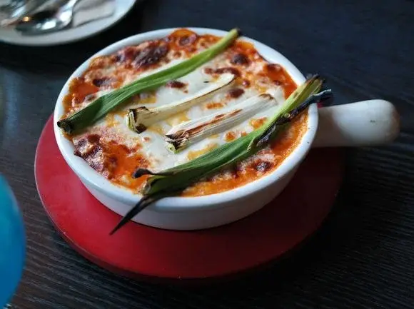 Pomysły na zapiekany makaron w dwóch pysznych wersjach!