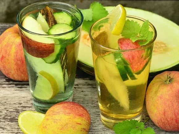 Jak poprawnie przeprowadzić detoks całego organizmu?