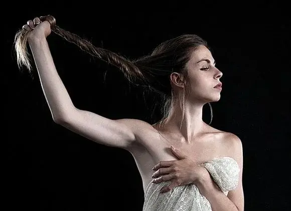 Co zrobić, kiedy włosy się łamią i przestają rosnąć?