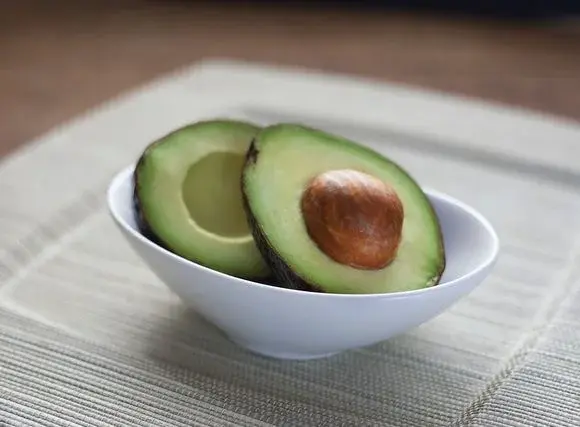 12 powodów, dla których warto jeść awokado każdego dnia