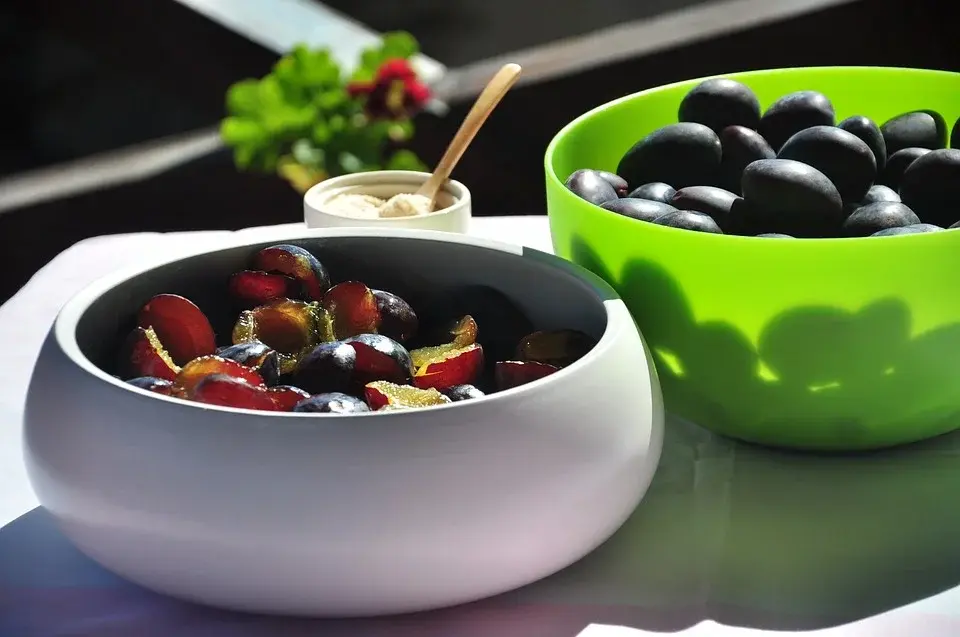 Przepis na pyszne ciasto śliwkowo-czekoladowe bez glutenu