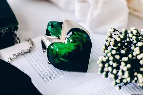 Kilka sposobów jak przedłużyć trwałość perfum