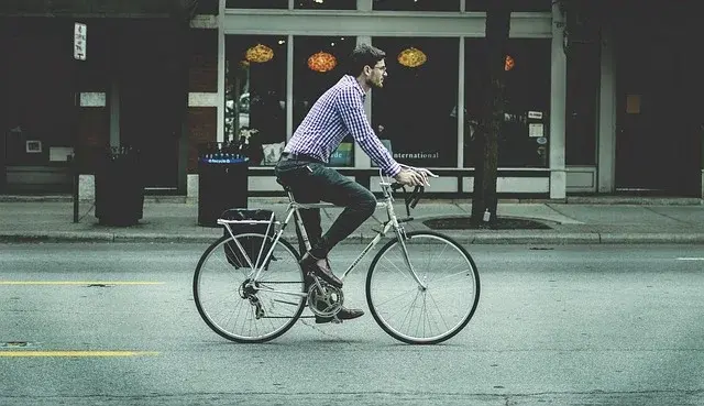 Główne zdjęcie - Wybierz rower zamiast samochodu - sposób na regularne ćwiczenia