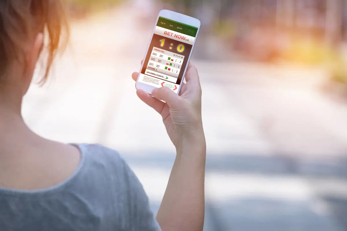 Uzależnienie od zakładów bukmacherskich. Jak pomóc choremu?