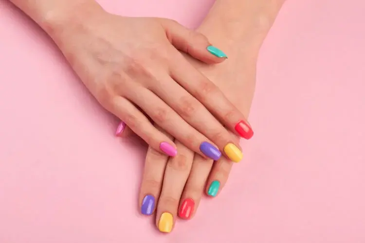 Odświeżone, pastelowe paznokcie – wiosna 2020
