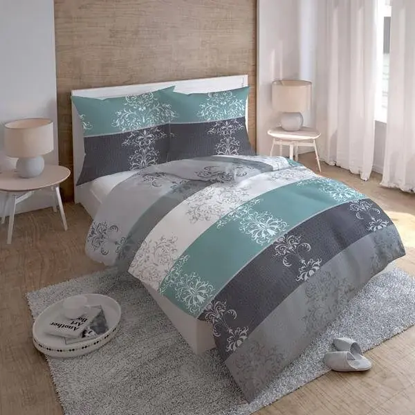 łóżko z pościelą bawełnianą