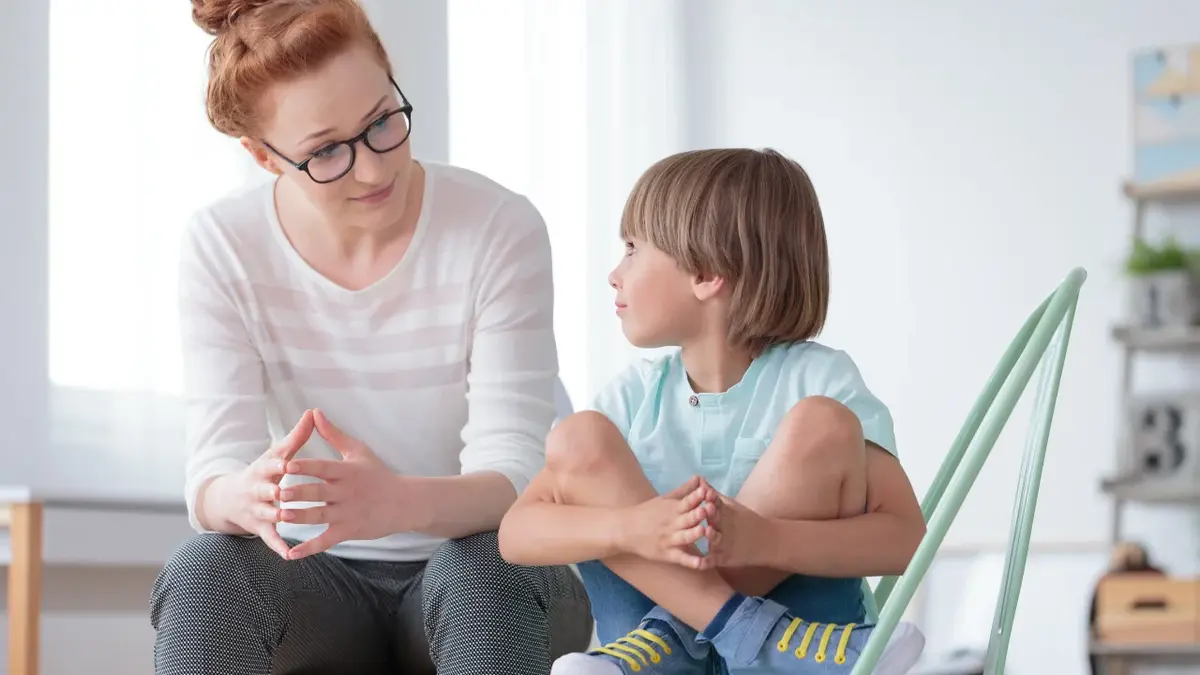 Główne zdjęcie - Psycholog dla dziecka – 8 powodów, przez które powinnaś iść z dzieckiem do psychologa